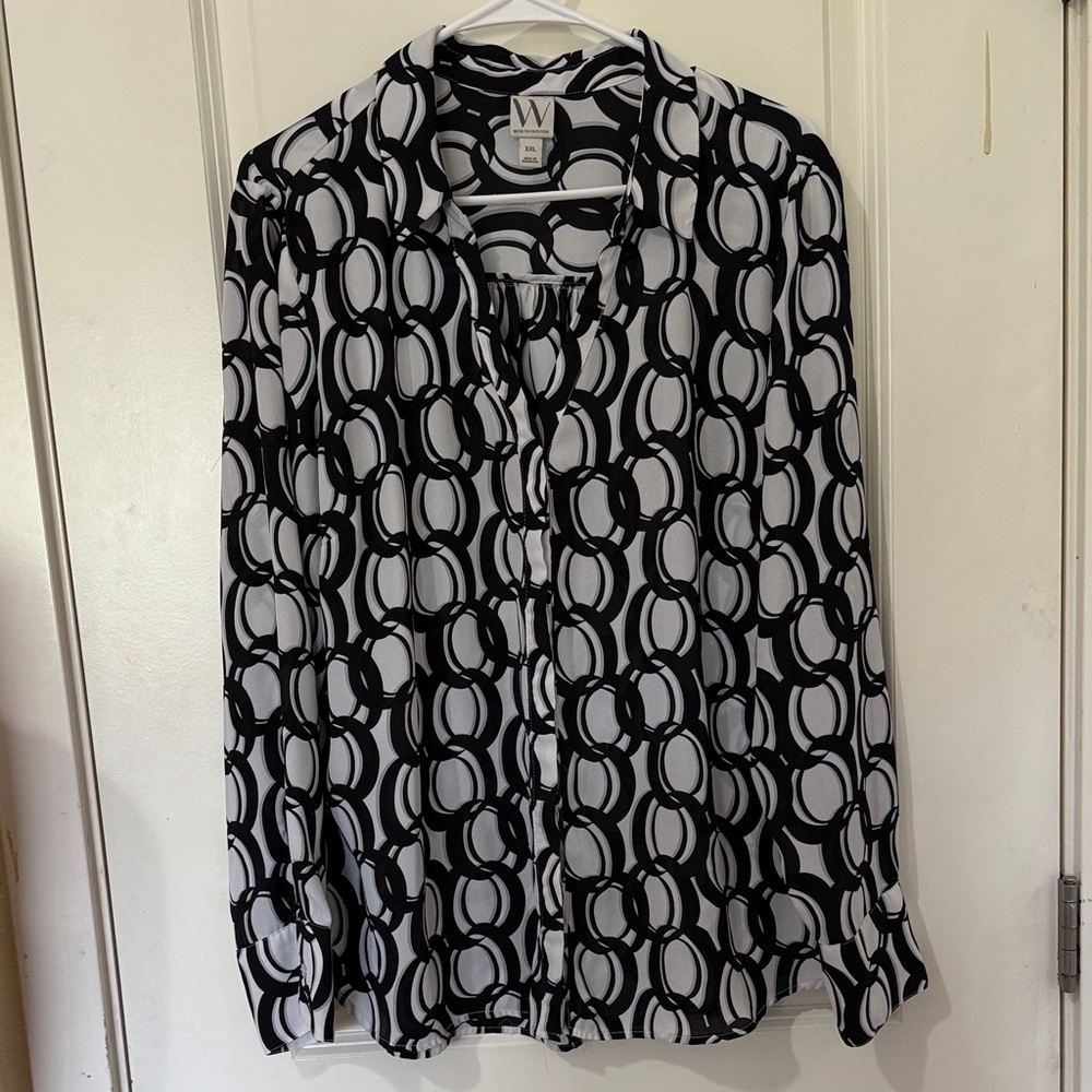 Worthington Monochrome Chain Print Blouse